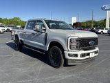 New 2025 Ford F250 4x4 Crew Cab Super Duty image 4