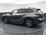Used 2023 Toyota Highlander XLE image 5