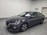 Used 2022 Nissan Altima 2.5 SV image 2