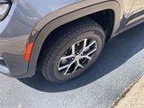 New 2025 Jeep Grand Cherokee Limited image 4