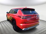 New 2025 Mitsubishi Outlander SE image 3