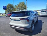 New 2026 Chevrolet Equinox LT w/ Convenience Package II image 3