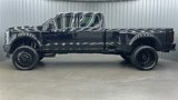 Used 2025 Ford F450 Platinum w/ FX4 Off-Road Package image 2