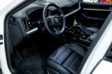 Used 2024 Porsche Cayenne Coupe image 2