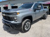 Used 2024 Chevrolet Silverado 2500 Custom w/ Custom Value Package image 3