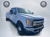 Used 2017 Ford F350 XLT image 2