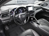 Used 2022 Toyota Camry SE image 4