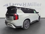 New 2025 Nissan Armada Platinum image 5