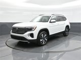 Certified 2024 Volkswagen Atlas SE w/ Panoramic Sunroof Package image 3