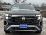 New 2025 Volkswagen Atlas Peak Edition SE image 3