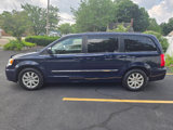 Used 2015 Chrysler Town & Country Touring image 4