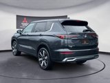 New 2025 Mitsubishi Outlander SE image 3