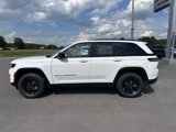 New 2025 Jeep Grand Cherokee Altitude image 2