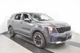 Used 2024 Kia Sorento S image 2