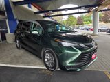 Used 2023 Toyota Sienna LE image 3