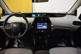 Used 2022 Toyota Prius LE image 2