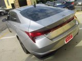Used 2021 Hyundai Elantra SEL w/ Convenience Package image 6