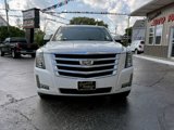 Used 2015 Cadillac Escalade Luxury image 3