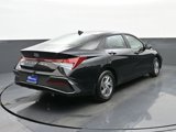 Certified 2024 Hyundai Elantra SE image 3