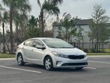 Used 2017 Kia Forte LX image 2