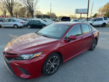 Used 2019 Toyota Camry SE image 3