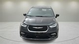 New 2025 Chrysler Pacifica Select image 2