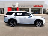 New 2025 Nissan Pathfinder Platinum image 3