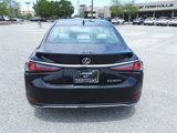 New 2025 Lexus ES 300h Ultra Luxury image 4