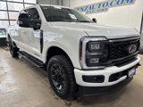 Used 2024 Ford F250 Lariat image 2