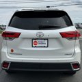 Used 2019 Toyota Highlander Limited image 4