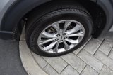 Used 2022 Ford Explorer XLT w/ Equipment Group 202A image 4