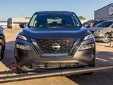 Used 2022 Nissan Rogue SV image 2