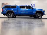 Used 2016 Toyota Tacoma TRD Off-Road w/ Premium & Technology Package image 3