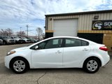 Used 2016 Kia Forte LX image 2