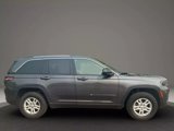 Used 2022 Jeep Grand Cherokee Laredo w/ Luxury Tech Group I image 4