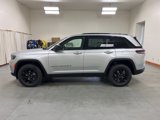 New 2025 Jeep Grand Cherokee Altitude image 5