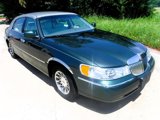 Used 2000 Lincoln Town Car Signature image 2