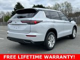 New 2025 Mitsubishi Outlander ES image 4