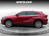 Used 2022 Toyota Venza XLE image 3
