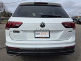 Used 2022 Volkswagen Tiguan SE image 3