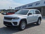 New 2023 Jeep Grand Cherokee Laredo X image 2