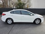 Used 2018 Kia Forte LX image 2
