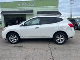 Used 2011 Nissan Rogue SV image 2