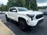 Used 2025 Toyota Tacoma TRD Sport image 3