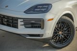 Certified 2025 Porsche Cayenne Coupe image 3