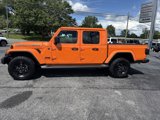 New 2025 Jeep Gladiator Sport image 2