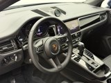 Certified 2024 Porsche Macan image 4