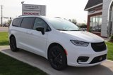 New 2025 Chrysler Pacifica Limited image 2