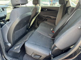 Used 2017 Kia Sorento FWD image 6