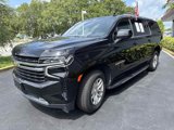 Used 2023 Chevrolet Suburban LT image 3